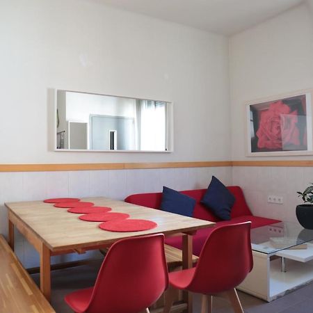 Mora Rooms Барселона Екстериор снимка