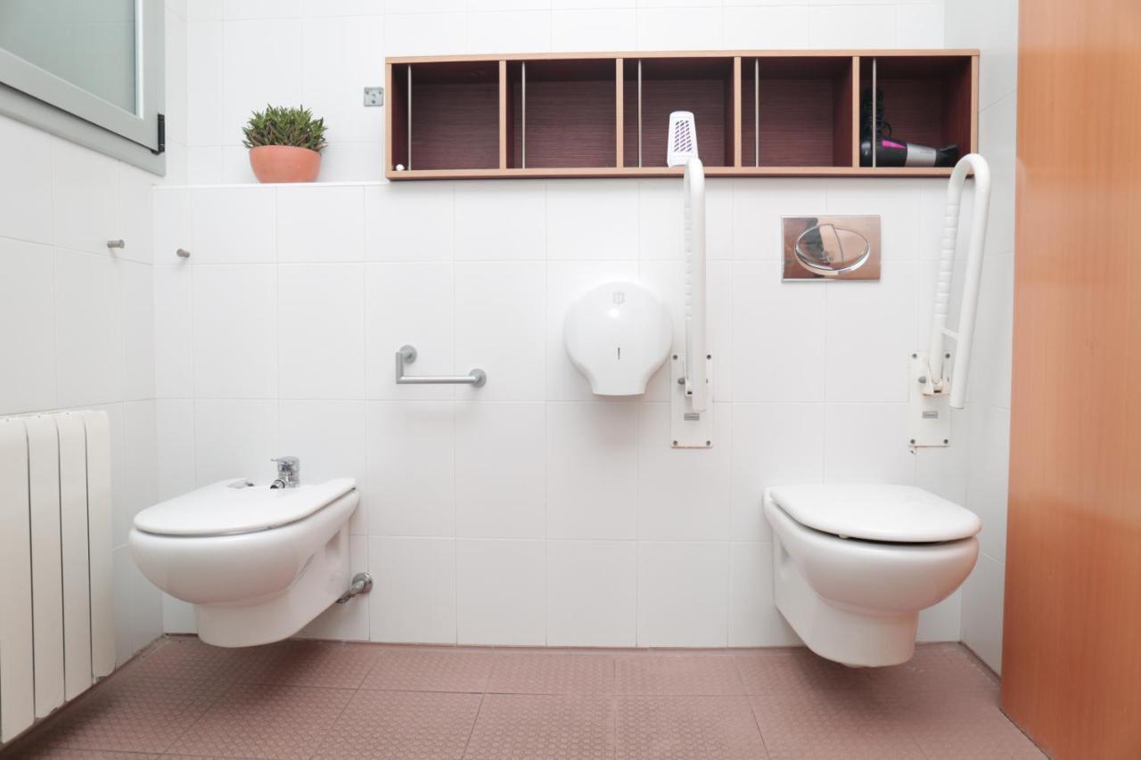 Mora Rooms Барселона Екстериор снимка