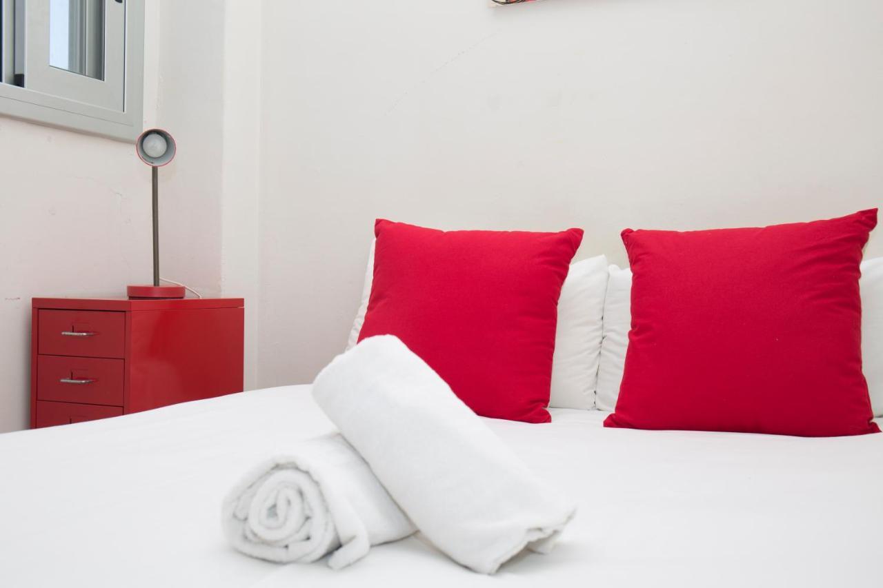 Mora Rooms Барселона Екстериор снимка