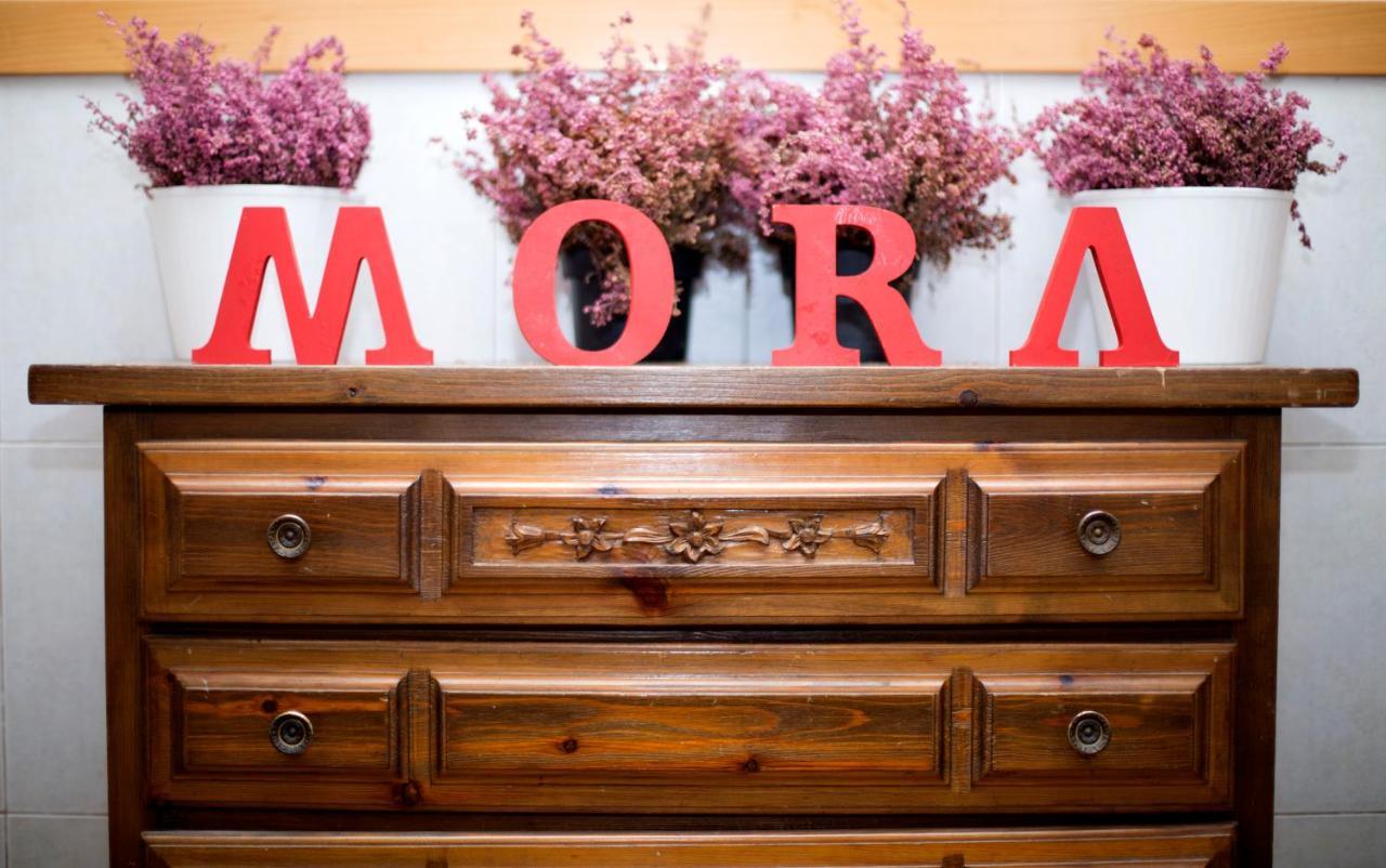 Mora Rooms Барселона Екстериор снимка