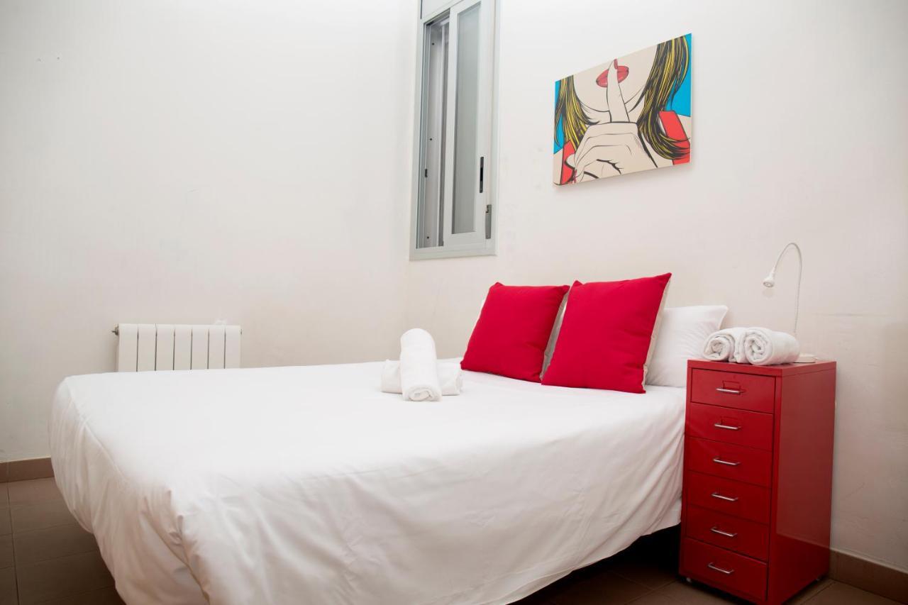 Mora Rooms Барселона Екстериор снимка